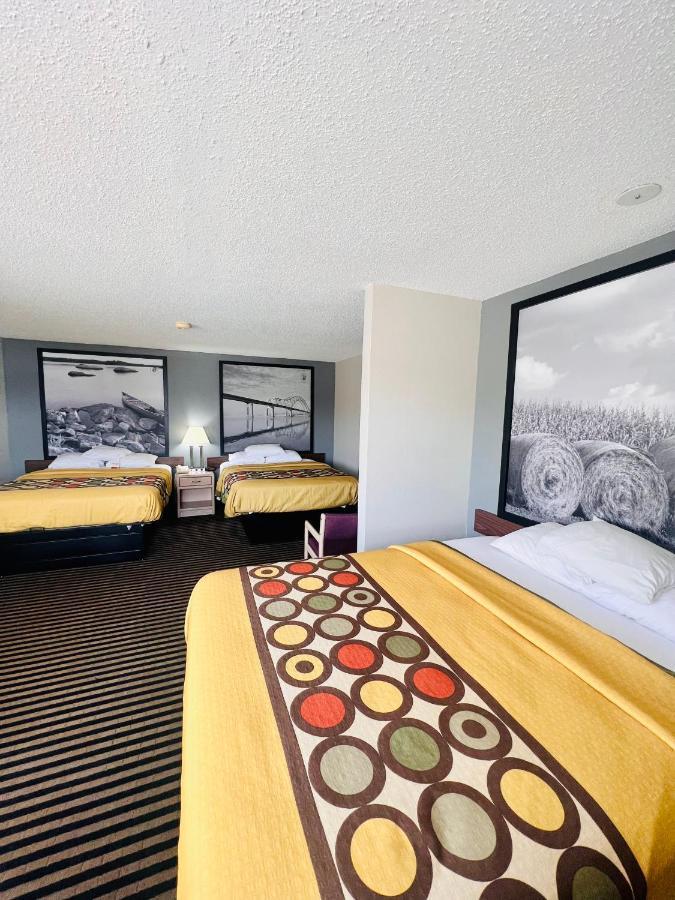 Hotel Super 8 By Wyndham Humboldt Exterior foto