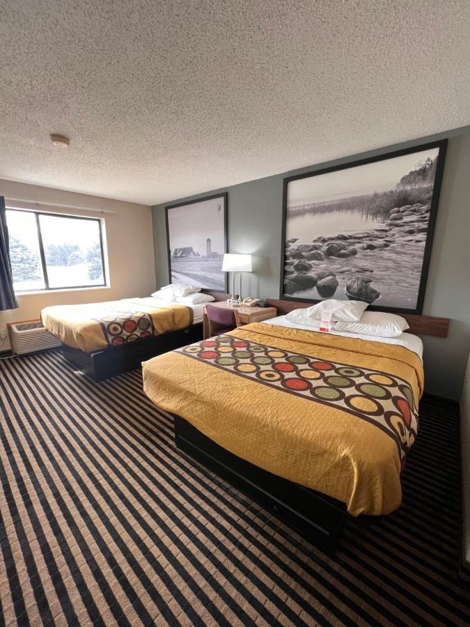 Hotel Super 8 By Wyndham Humboldt Exterior foto