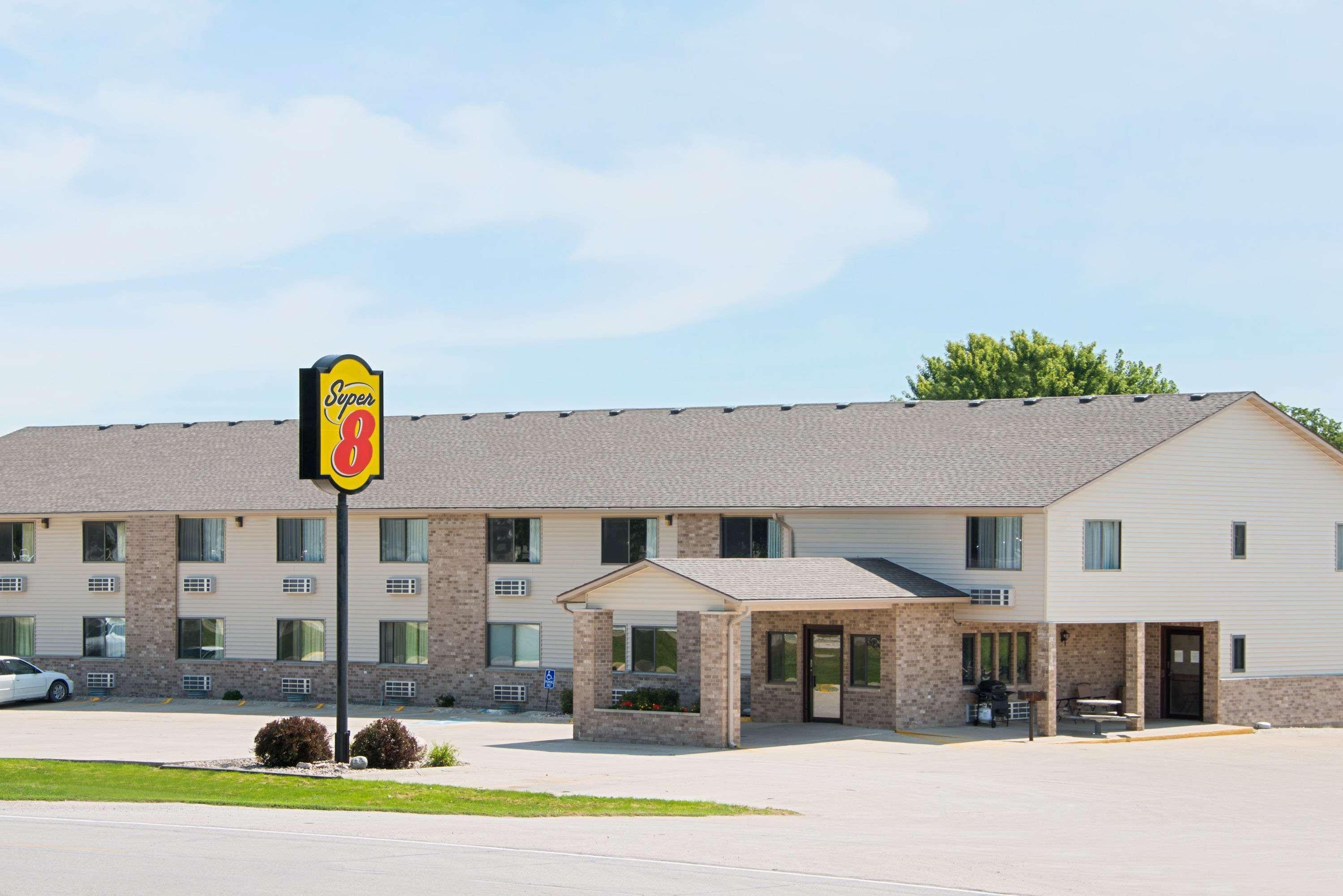 Hotel Super 8 By Wyndham Humboldt Exterior foto